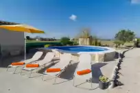 Holiday rentals in Tres pous