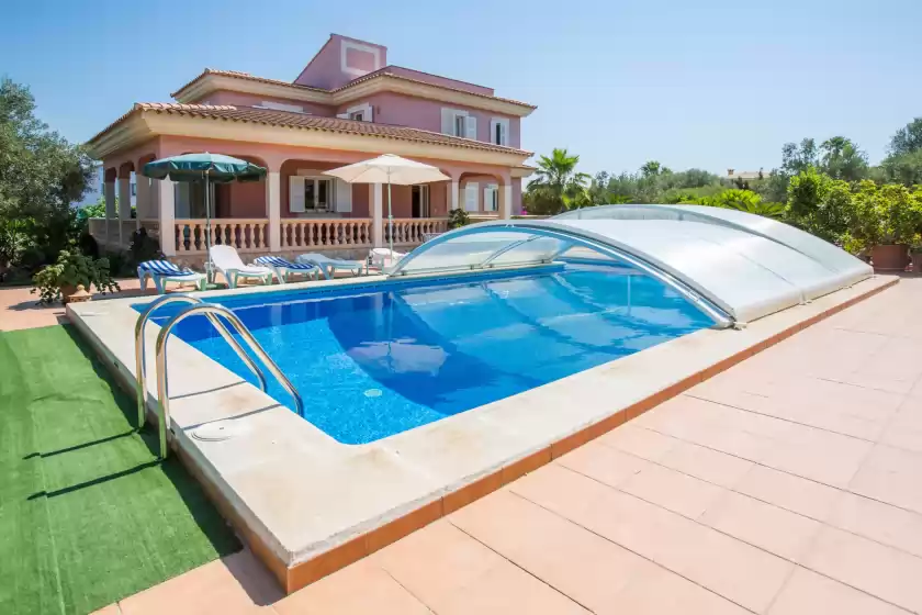 Holiday rentals in Geminis, sa Torre