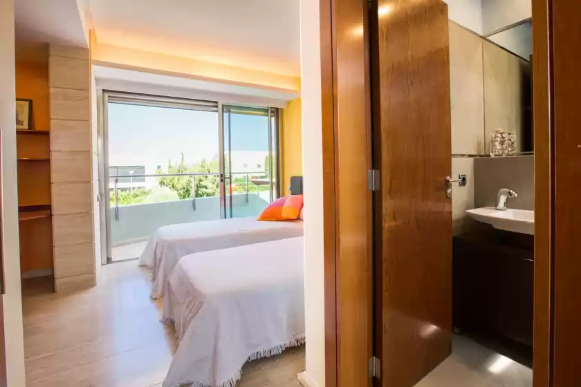 Holiday rentals in Villa agusmar, Son Verí Nou