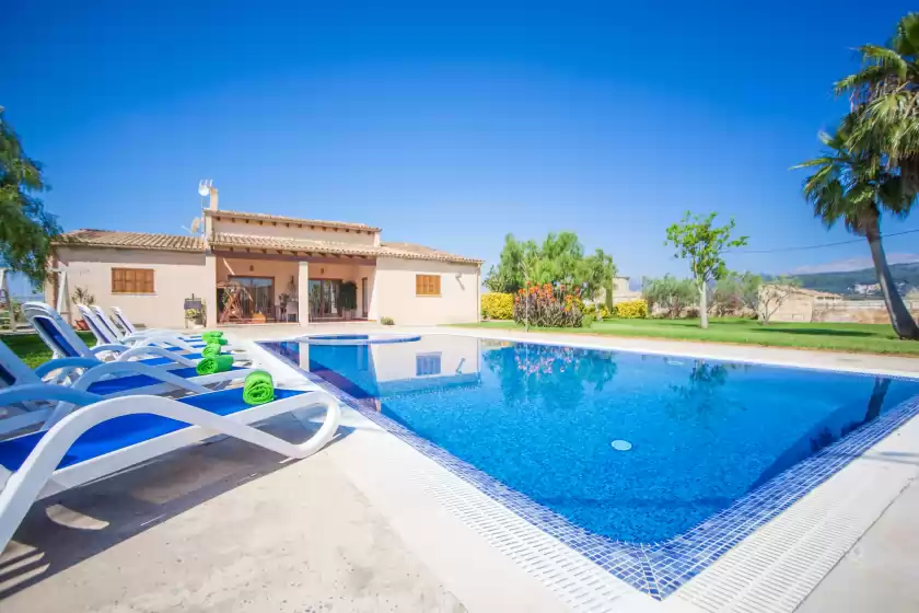 Holiday rentals in Son crestes, Sa Pobla