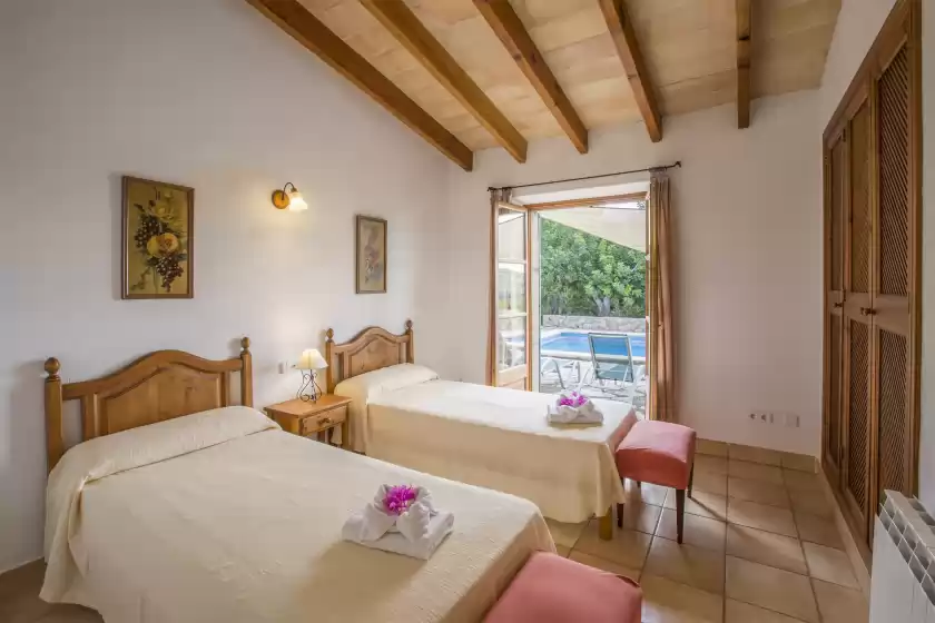 Holiday rentals in Coster des rafal, Son Servera