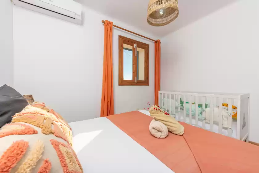 Holiday rentals in Can antich, Lloseta