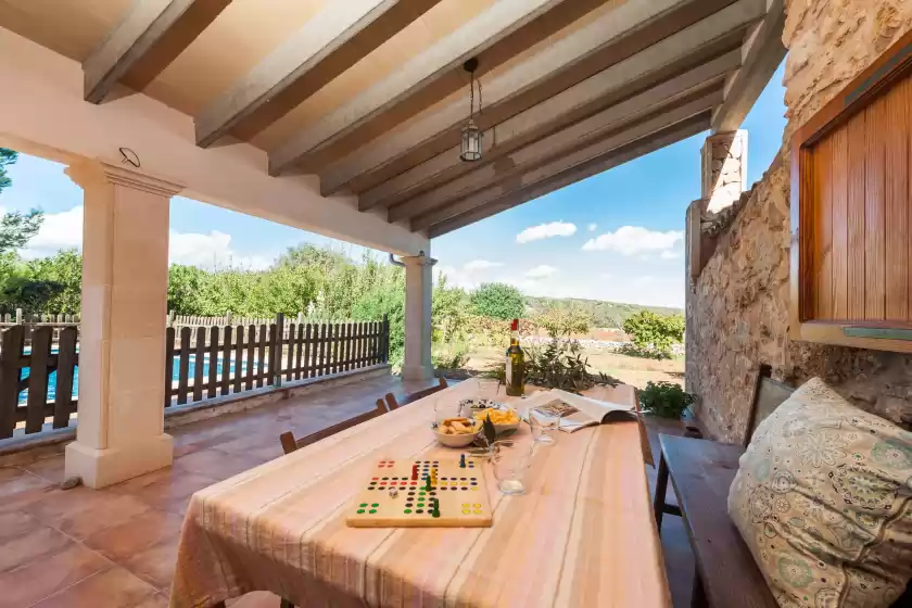 Holiday rentals in Ses coves, Llubí