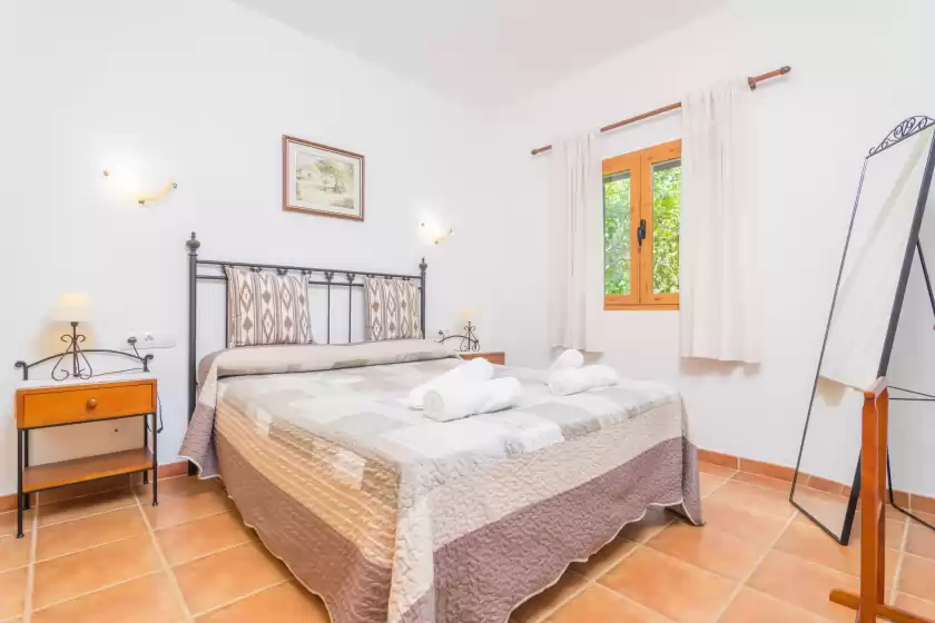 Holiday rentals in La suerte, Binissalem