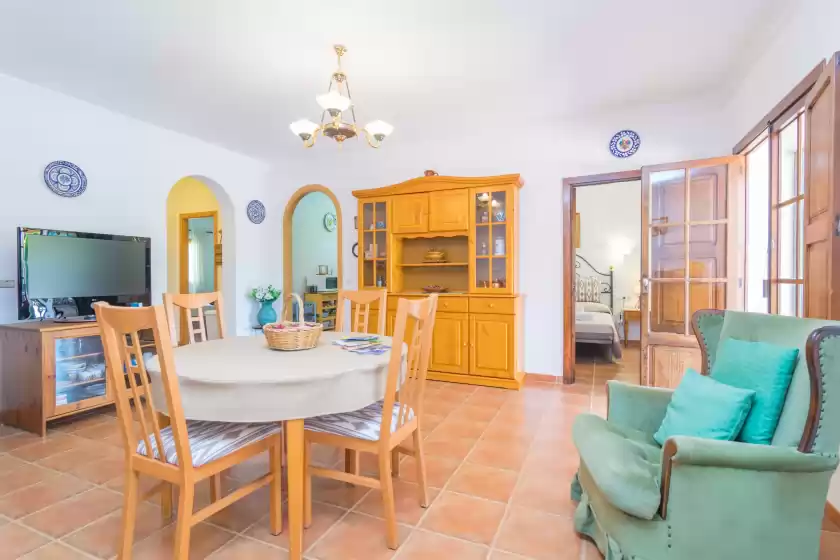 Holiday rentals in La suerte, Binissalem