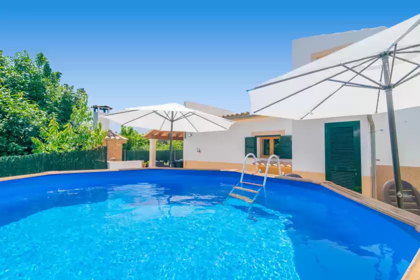 Holiday rentals in La suerte, Binissalem