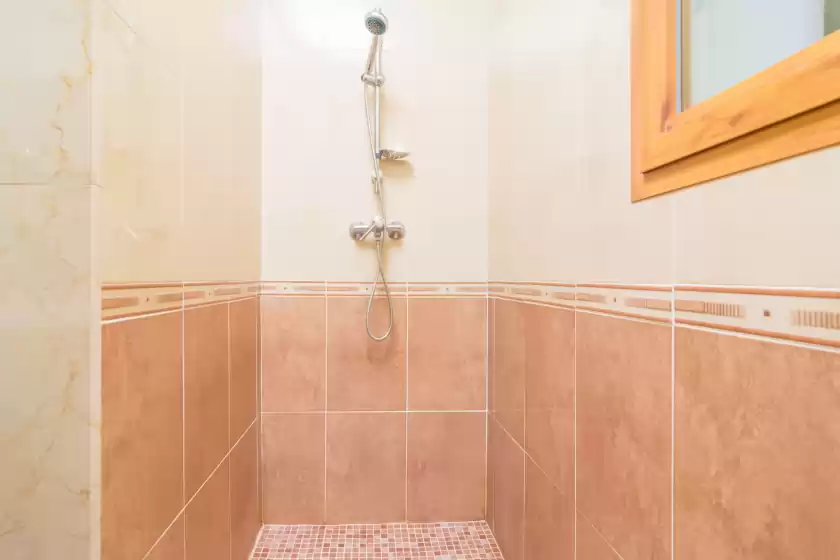 Holiday rentals in La suerte, Binissalem
