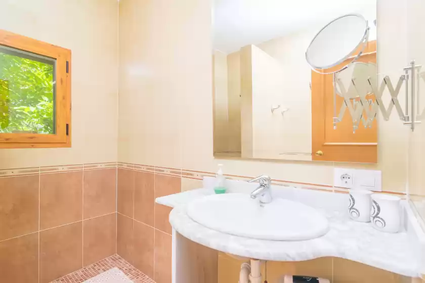 Holiday rentals in La suerte, Binissalem