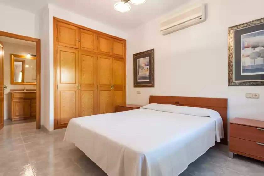Holiday rentals in Sa sitra, Sa Pobla