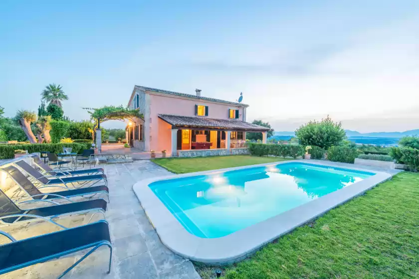 Holiday rentals in Sa bassa