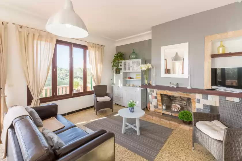 Ferienhaus auf Mieres, Cala Llombards