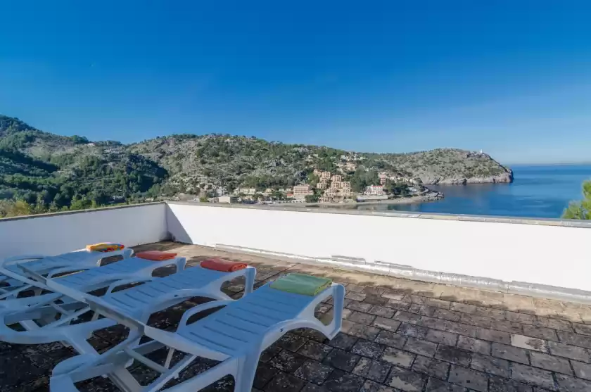 Holiday rentals in Villa dos mundos, el Port