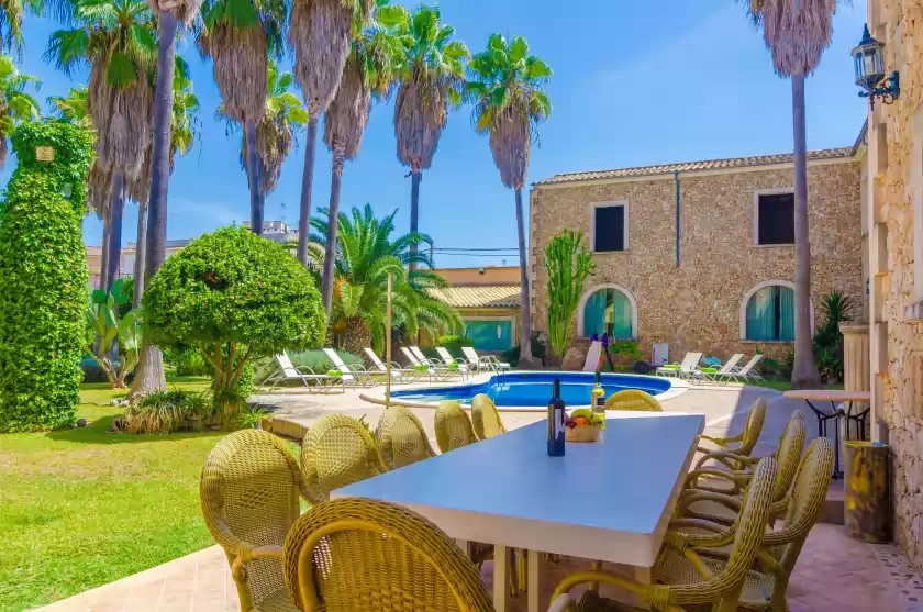 Holiday rentals in Cas metge monjo, Maria de la Salut