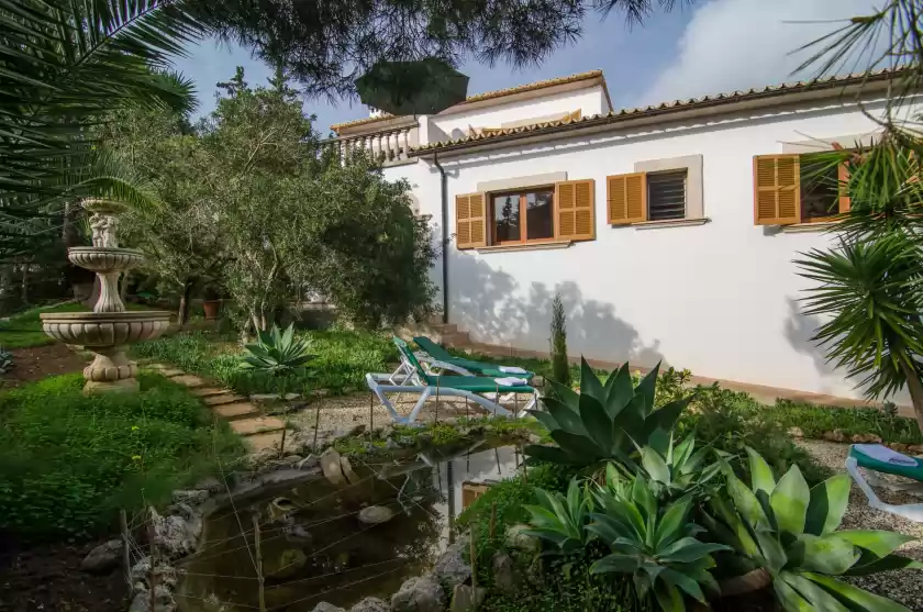 Holiday rentals in Borgit 8, Portopetro
