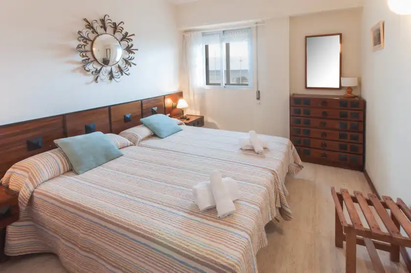 Ferienhaus auf Neptuno, Grau i Platja