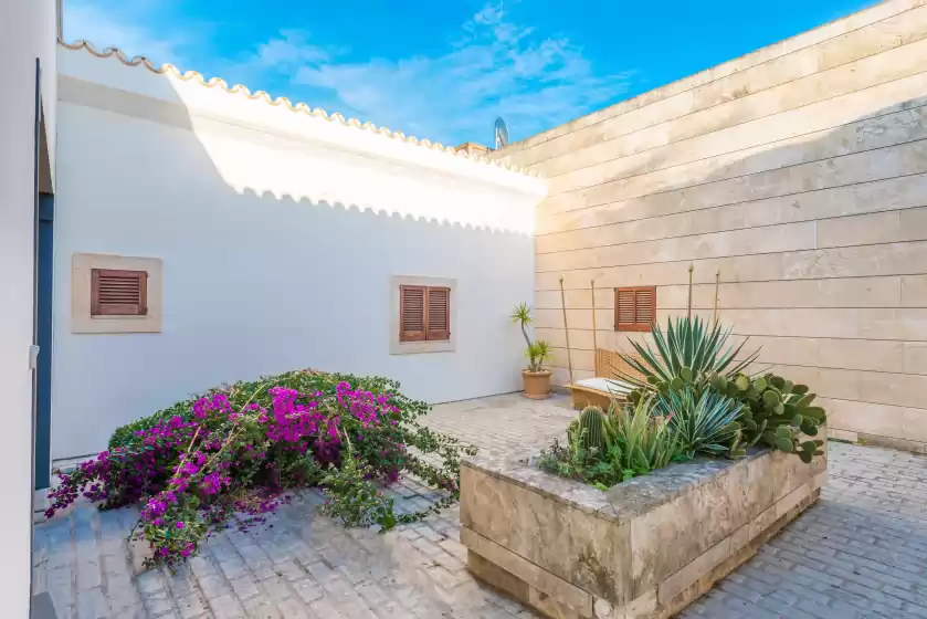 Holiday rentals in El pujol, Maria de la Salut