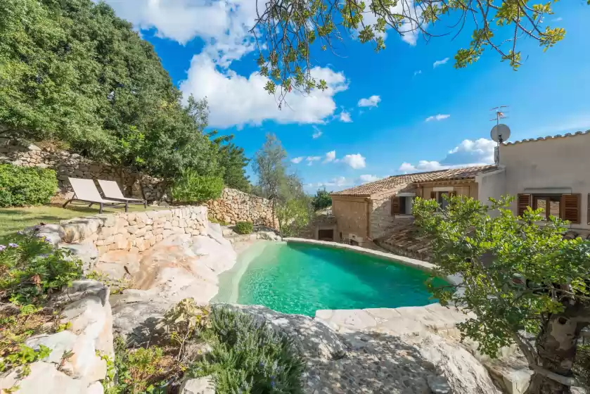 Holiday rentals in Es raco de binibona, Caimari