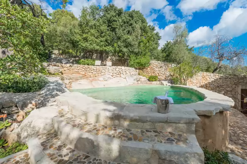 Holiday rentals in Es raco de binibona, Caimari