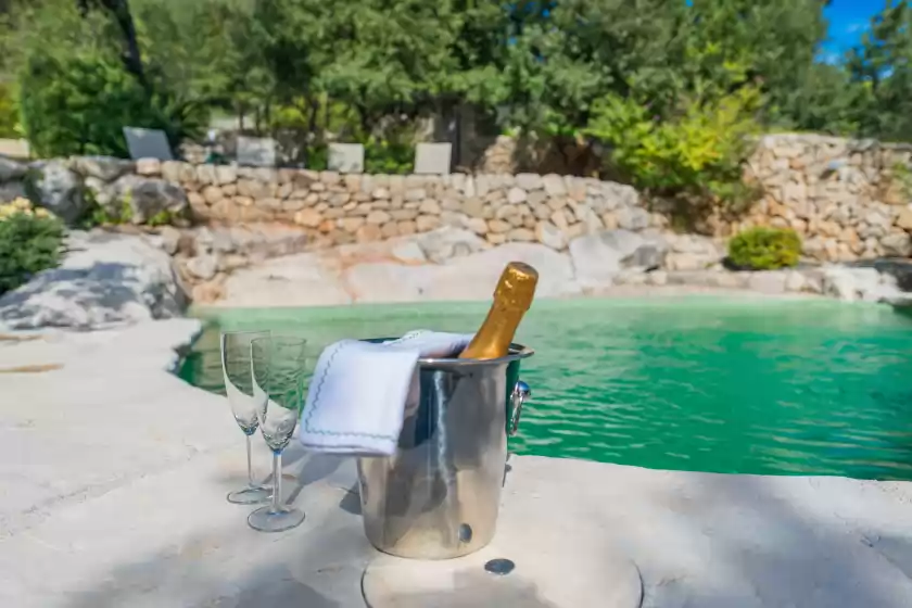 Holiday rentals in Es raco de binibona, Caimari