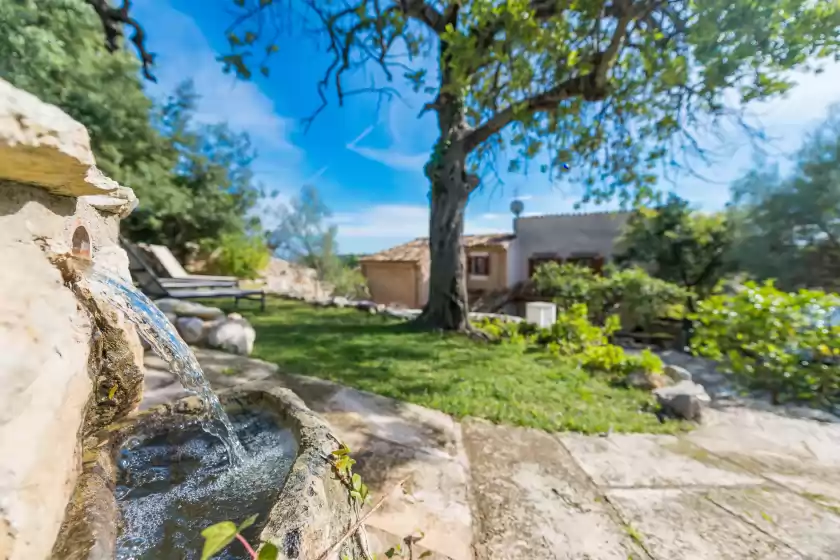 Holiday rentals in Es raco de binibona, Caimari