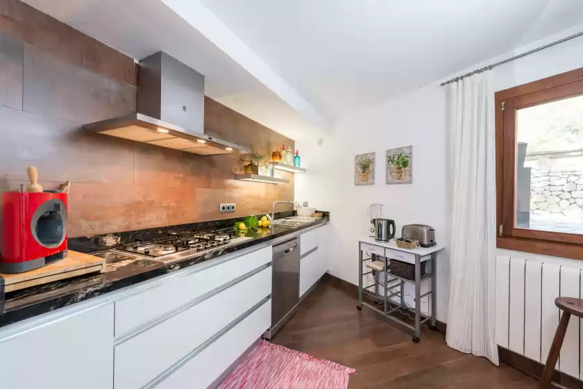 Holiday rentals in Es raco de binibona, Caimari