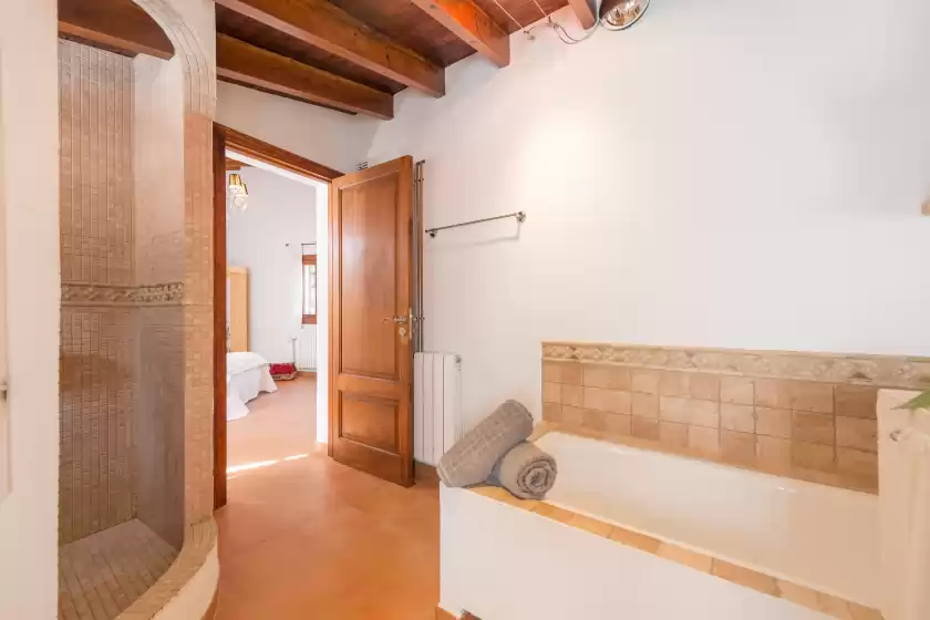 Holiday rentals in Es raco de binibona, Caimari