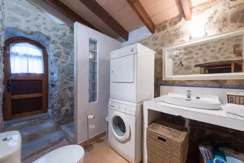 Holiday rentals in Es raco de binibona, Caimari