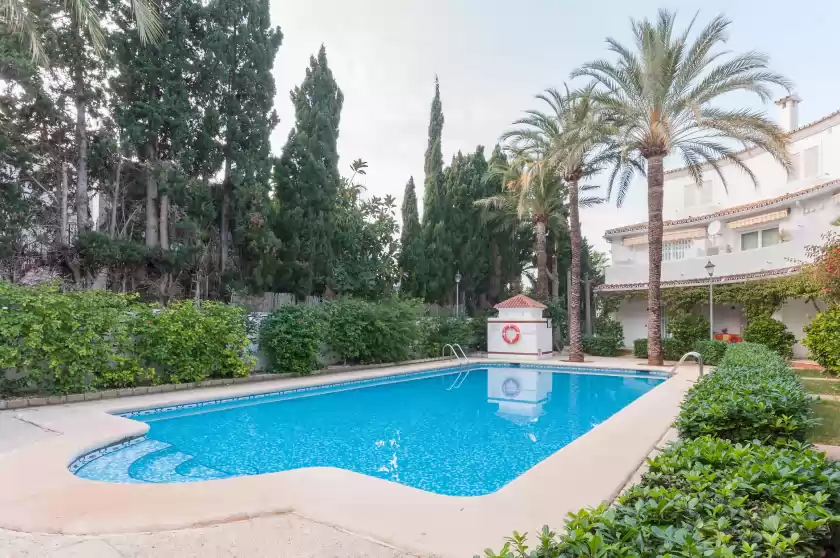 Holiday rentals in Alianza