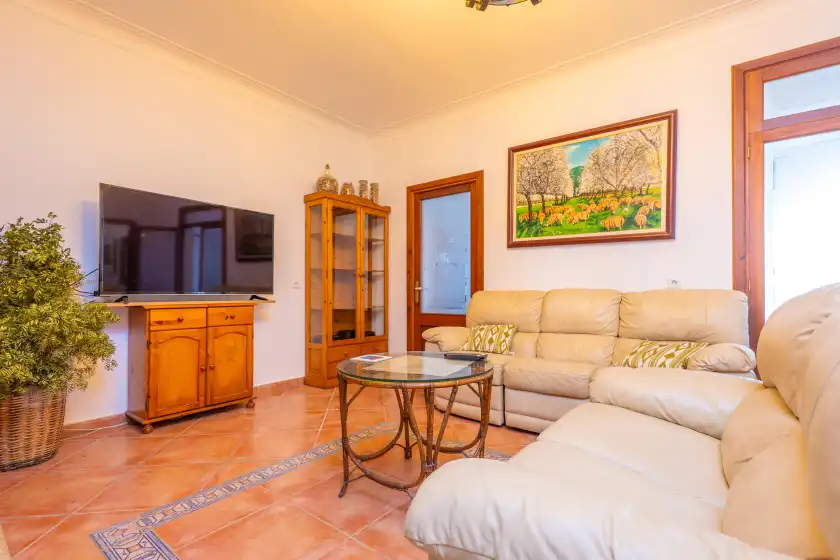 Holiday rentals in Casa des puig, Búger