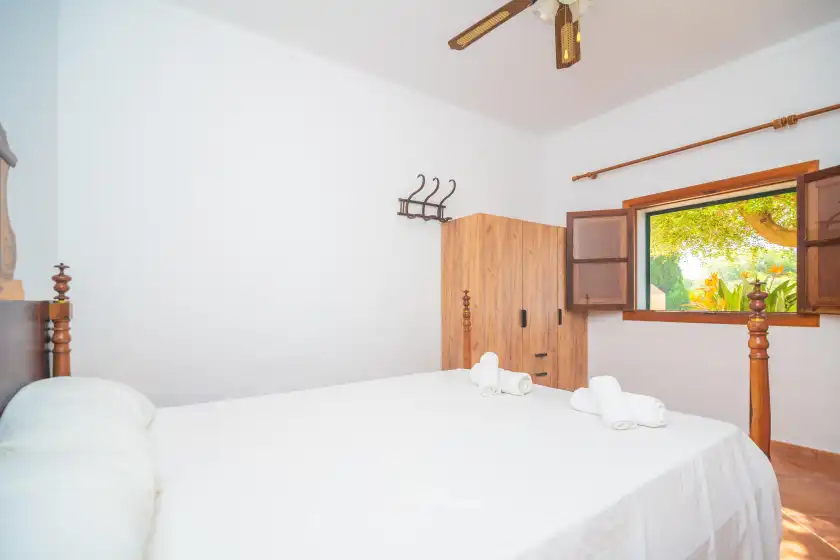 Holiday rentals in Casa des puig, Búger