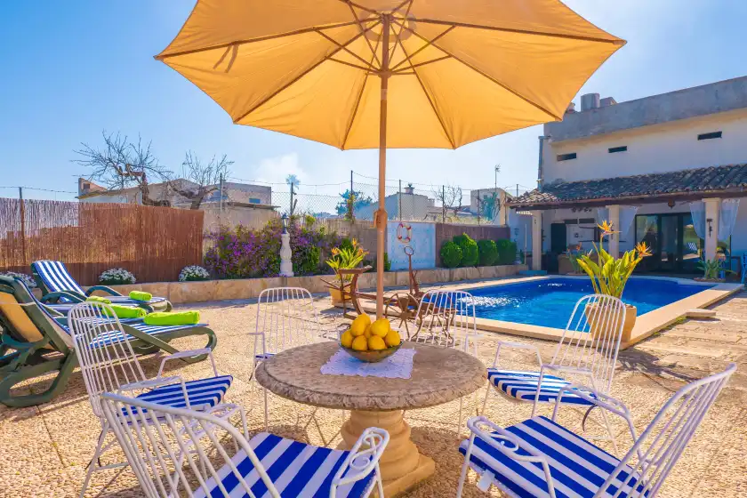 Holiday rentals in Casa des puig, Búger