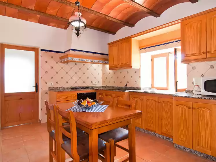 Holiday rentals in Gravera, Porreres