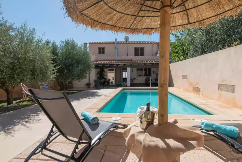 Holiday rentals in Ca ses nines, Ariany