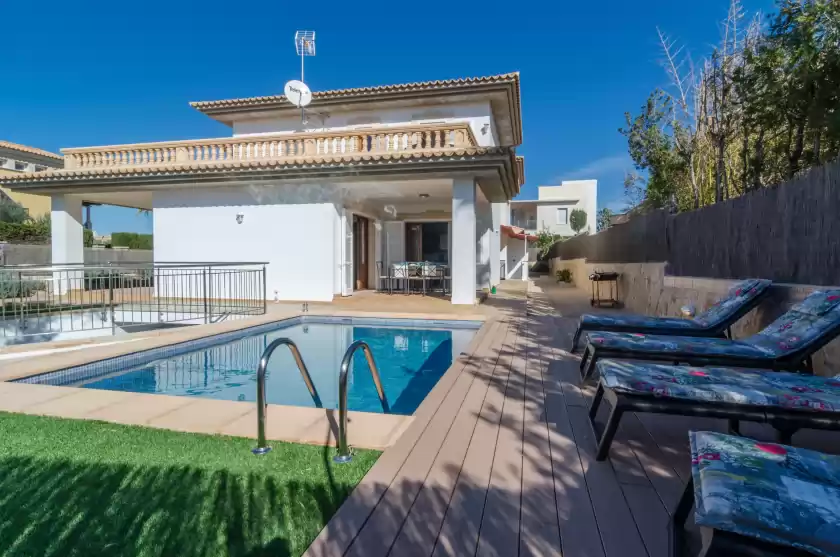 Holiday rentals in Villa maria (villa maria nova)