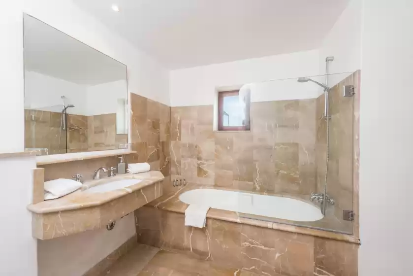 Holiday rentals in Torrent fals, Santa María del Camí