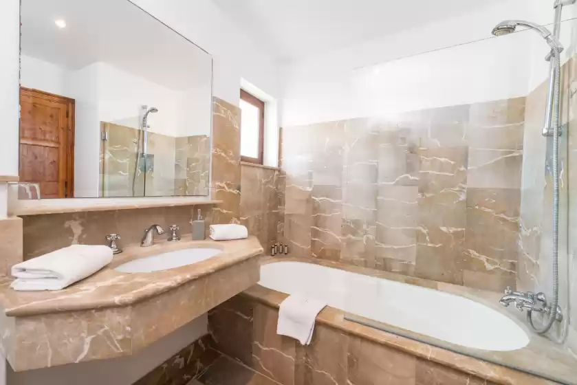 Holiday rentals in Torrent fals, Santa María del Camí
