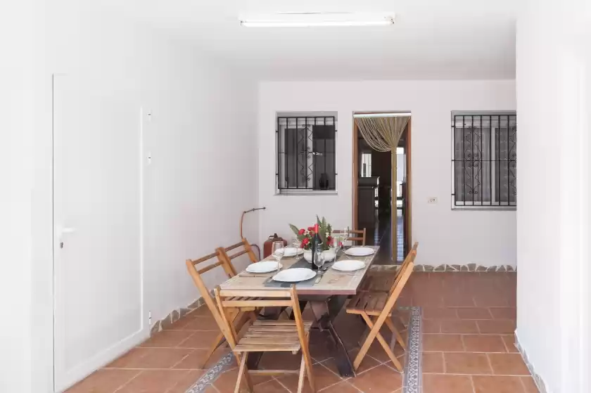 Holiday rentals in Conill, Oliva