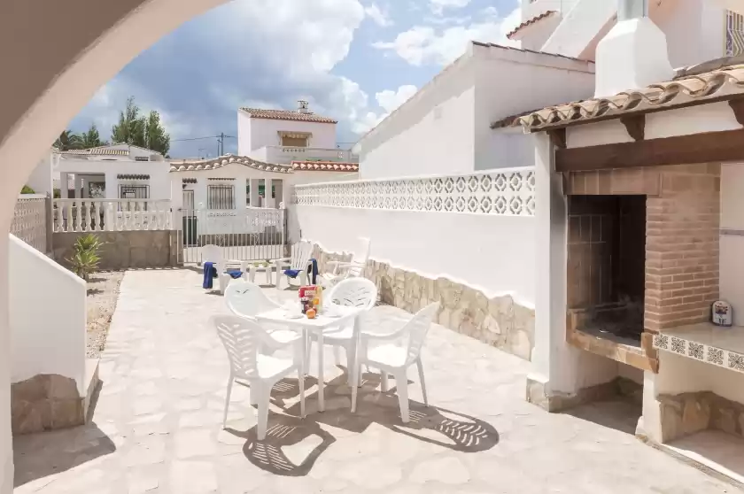 Holiday rentals in Conill, Oliva