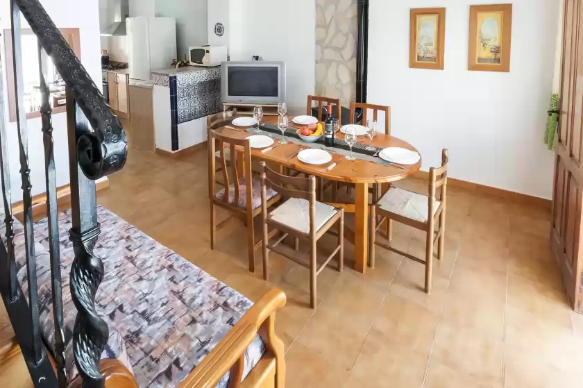 Holiday rentals in Conill, Oliva