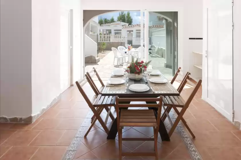 Holiday rentals in Conill, Oliva
