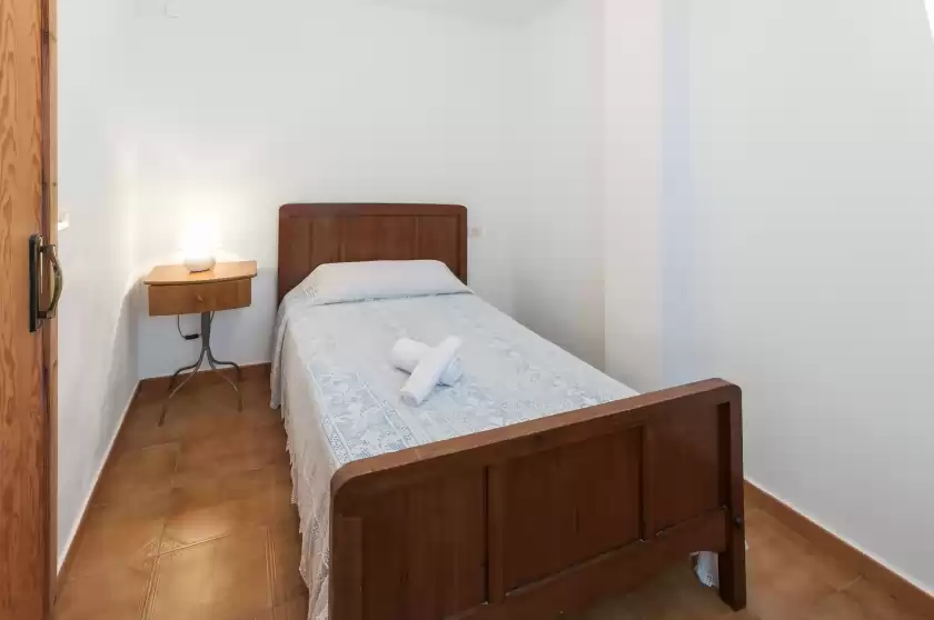 Holiday rentals in Conill, Oliva