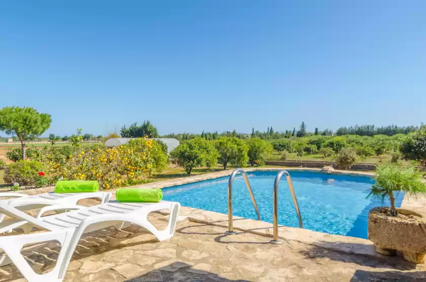 Holiday rentals in Florit, Muro