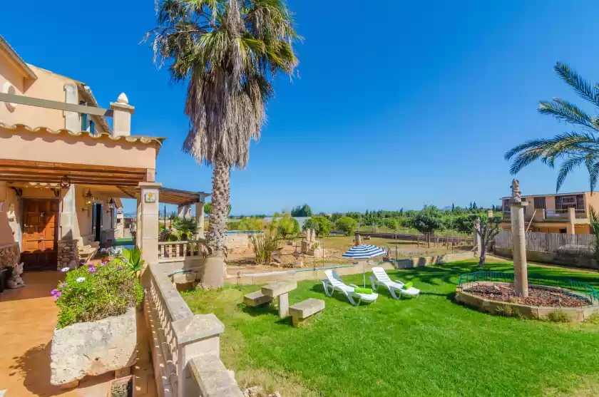 Holiday rentals in Florit, Muro