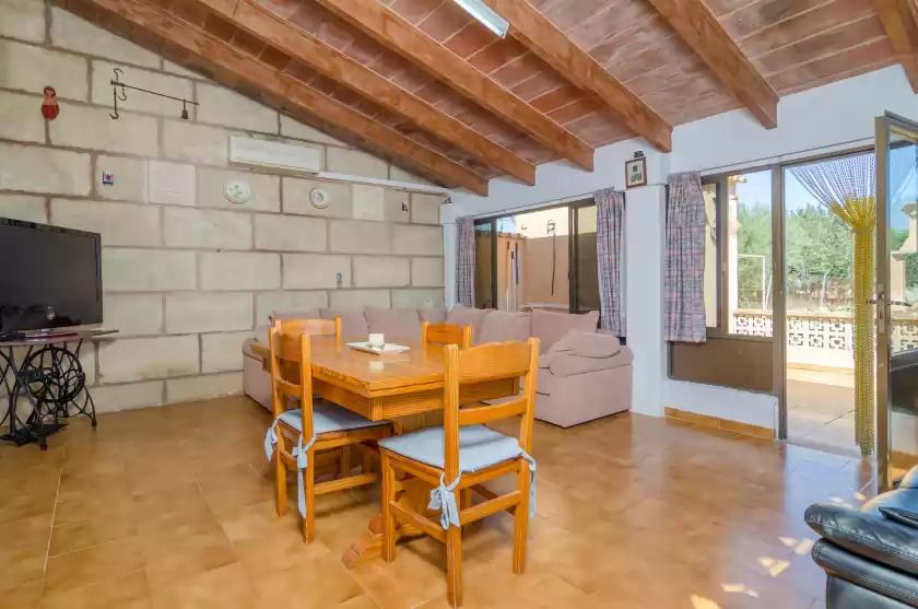 Holiday rentals in Florit, Muro