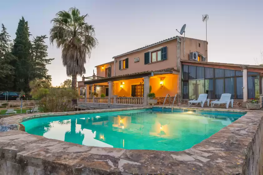 Holiday rentals in Florit, Muro
