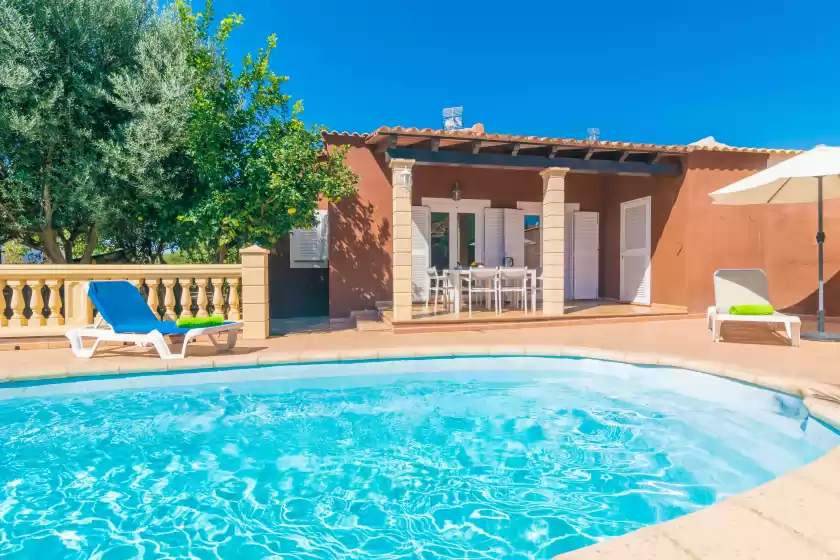 Holiday rentals in Villa marilda