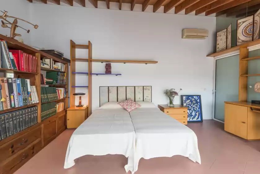 Holiday rentals in Son valenti (estrella roja), Sa Pobla