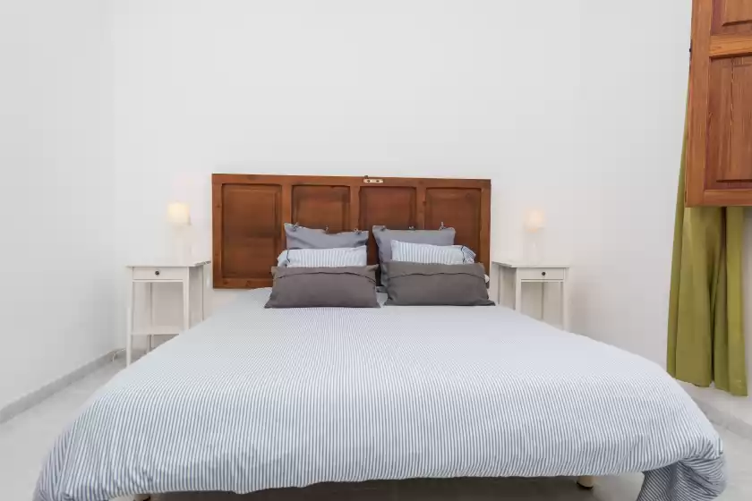 Holiday rentals in Villa cati, el Port
