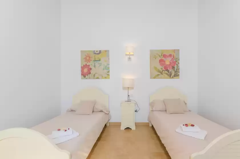 Holiday rentals in Can fosquet, Llucmajor