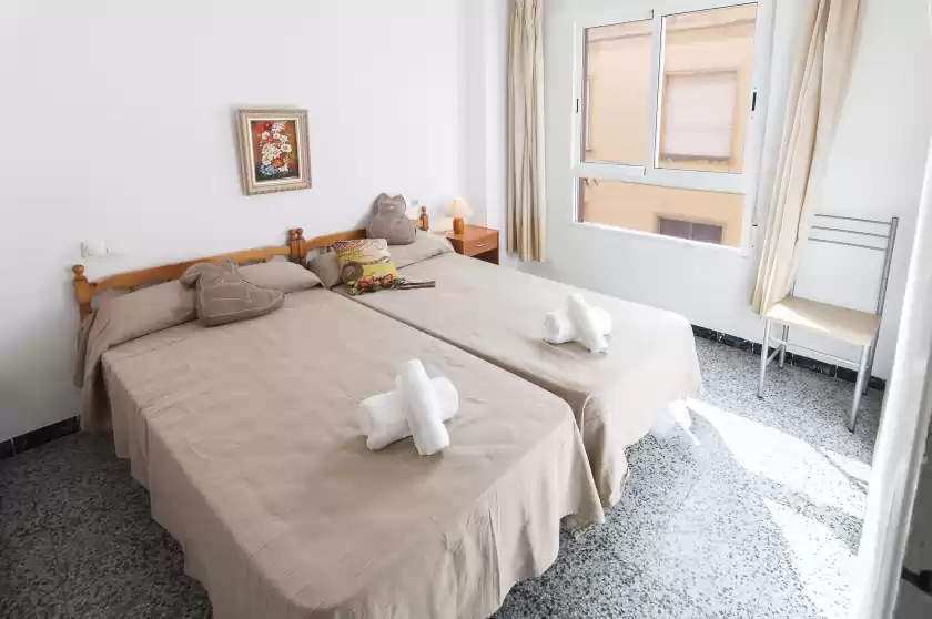 Holiday rentals in Marabril, Grau i Platja